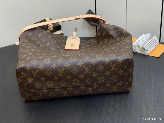 First bag ru VUITTON LOUIS GM Atlantis 0707